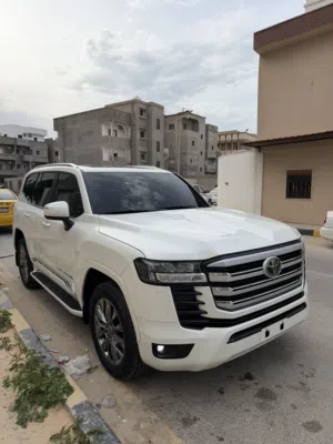 Used Toyota Land Cruiser in Tripoli