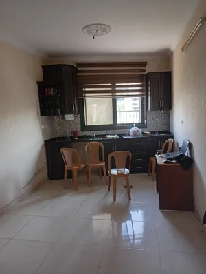 80 م٢ . المالك0