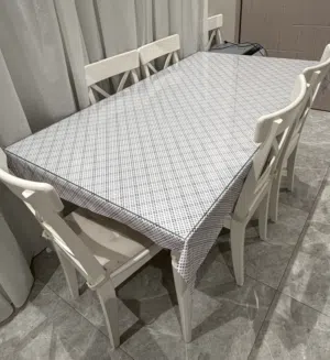 طاولة طعام ايكيا