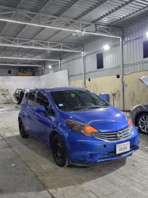 Nissan Versa sv 2014