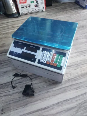 ميزان الكتروني وزن كهربائي استخدام محلات وغيره قياس الوزن خضره وتمور وغيره 40 كيلو