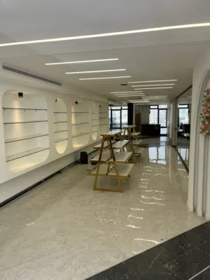 محل تجاري في المصيون مكون من طابقين بمساحة 160 متر مقابل بنك الصفا الشارع الرئيسي