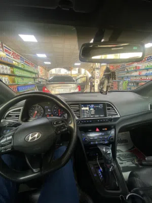 Used Hyundai Elantra in Baghdad