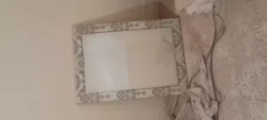 مرايا الطول متر و20 والعرض 80