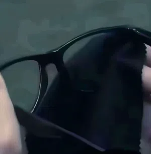 علي 