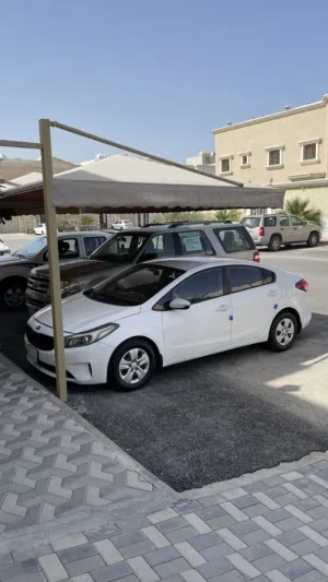 Used Kia Cerato in Dammam