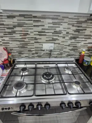 90 × 60 Gas Cooking Range Great Condition