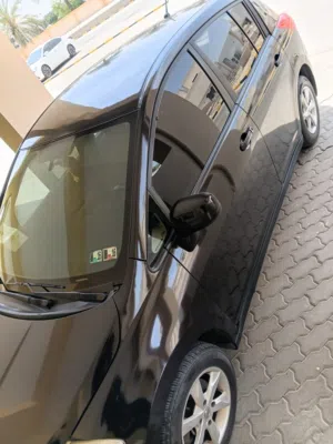 2012 Nissan Versa Hatchback in Excellent Condition