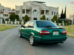 جنط 17 فوزن راكب ع سيارة تويوتا كورولا 1998 للبيع او للبدل