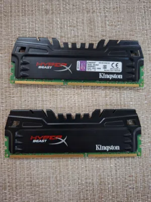 DDR3 8X2 RAM (16GB in total)