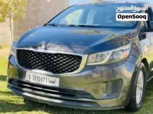 Used Kia Sedona in Tripoli