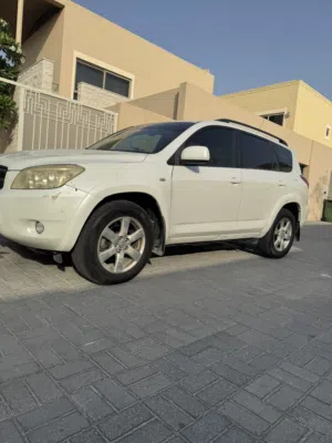 Used Toyota RAV 4 in Abu Dhabi