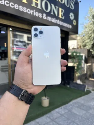 iPhone 11 Pro Max 256 GB battery 100% مستبدل شاشة نخب اول وبطاريه اصليه