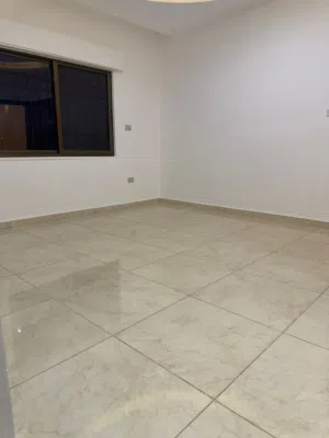 شقة للبيع 130  متر جاهزة من كل شيئ في سعر مميز وموقع جميل
