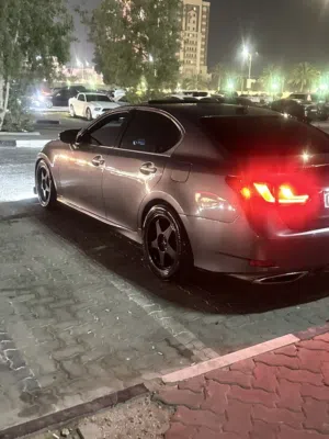 للبيع لكزز GsF 350 سبورت