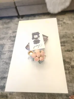 طاولة وسرافيسها للبيع
