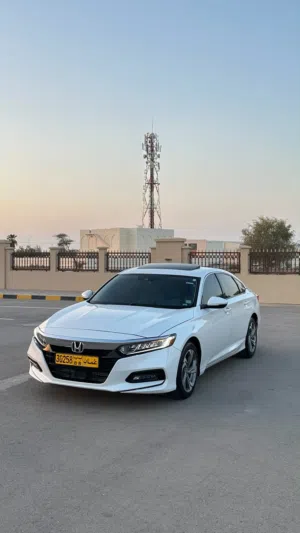 Honda . Accord . 2019 . Used3