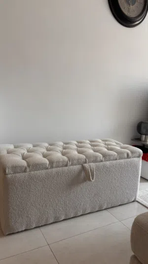 Chester sofa sitting