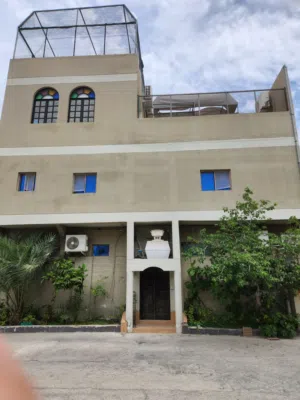 بيع او بدل فيلا في منطقة عالي