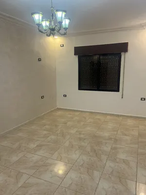135 m2 3 Bedrooms Apartments for Rent in Zarqa Dahiet Al Madena Al Monawwara