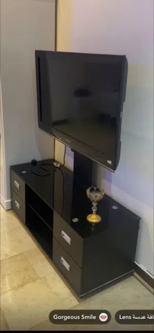 طاوله تلفزون استخدام شهر 15دينار