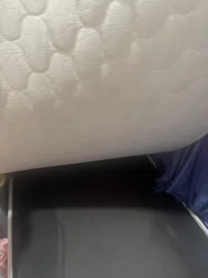 سرير مع مرتبة