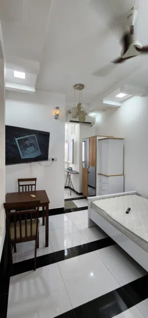 From the Owner: Private Entrance Furnished Studio in Alkhuwair من المالك أستوديو مفروش