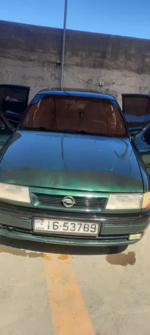 اوبل فكترا موديل 1994