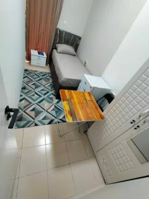 شيرينج موظفين عرب فقط