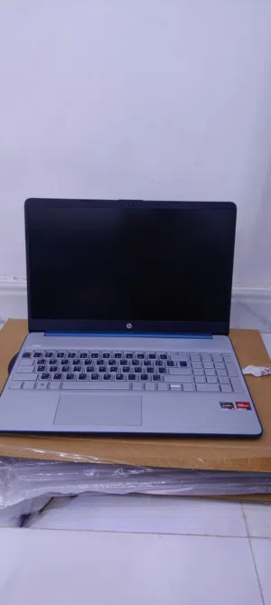 لابتوب hp كلش جديد حجم الشاشة 14 كور5i جيل 11 رام 8 ذاكرة 256ssd رايزن 5