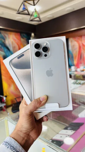 iPhone 15 Pro Max, 256gb Natural Titanium Arabic
