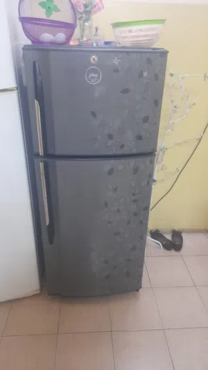 Full size fridge use condition everything okay