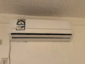 للبيع مكيفات شغاله ونظية بارده جدآ