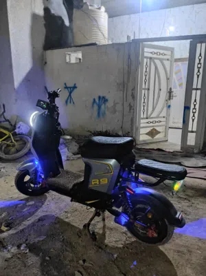 دراجه r9 موديل 25 اخت جديده