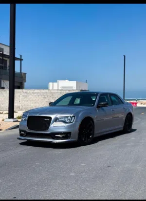 Chrysler srt 6.4 GCC 2015 in showroom condition for sale
