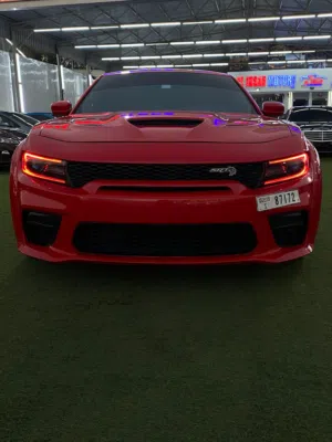 دودج تشارجر موديل 2017 اللون الراقي احمر