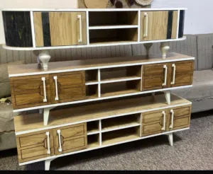 متوفر ميزز يلازمه قياس 140 و 160 كل قياس وسعره نوعيه ممتاز ه للحجز مراسله صفحه يوجد توصيل مجاني مركز