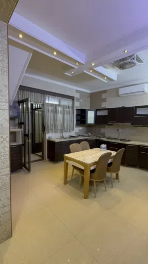 200 m2 4 Bedrooms Townhouse for Rent in Baghdad Karadah