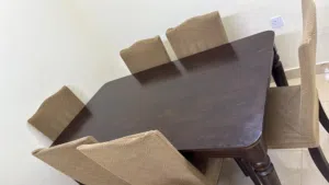طاوله طعام