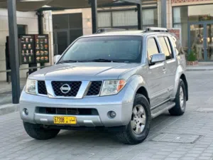 للبيع نيسان باثفندر