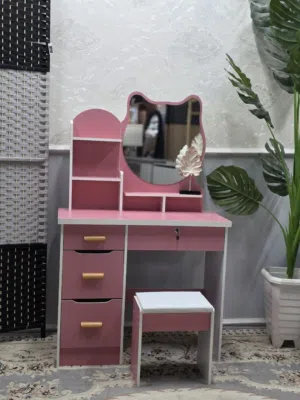 ميز مرايا مع طابورية