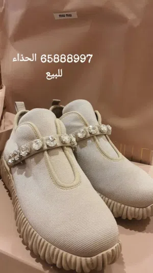 شوز ميوميو أصلي