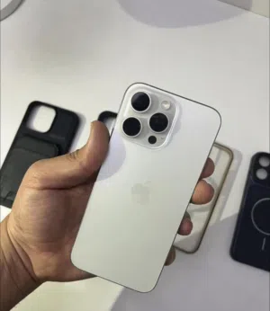 Apple iPhone 15 Pro Max 256 GB in Zarqa