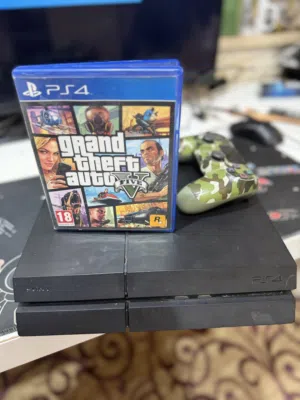 بلايستيشن 4  500 غيغا بحالة جيده مع اكسسواراتها ps4