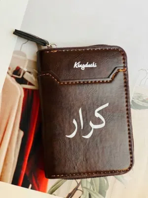 متوفر الطباعة حسب الطلب على المحافظ نطبع أسم . حرف . رسم . شعار . أو أي شي أخر