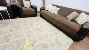 صالون للبيع