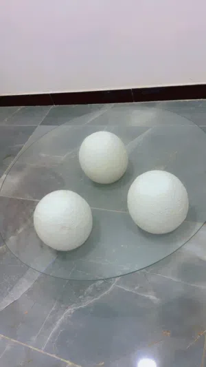 طبلة مدورة گزاز والأرجل طوبات مدورة مفصولة عنها كشخة تنفع للديكور بالصالات والاستقبال تركيا اصلية