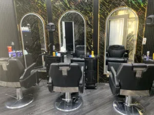 مركز تجميل رجالي للبيع