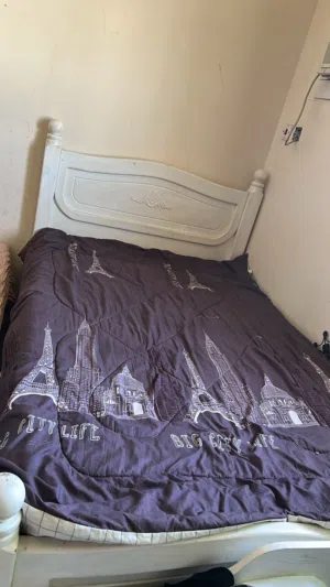 بيعه سريعه للبيع سرير نفر ونص نضيف للستفسار: