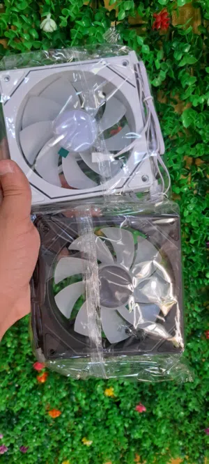 FAN ARGB reverse [ يعني مو مثل فان عادي اتجاهات متعاكسه ] لون ابيض واسود